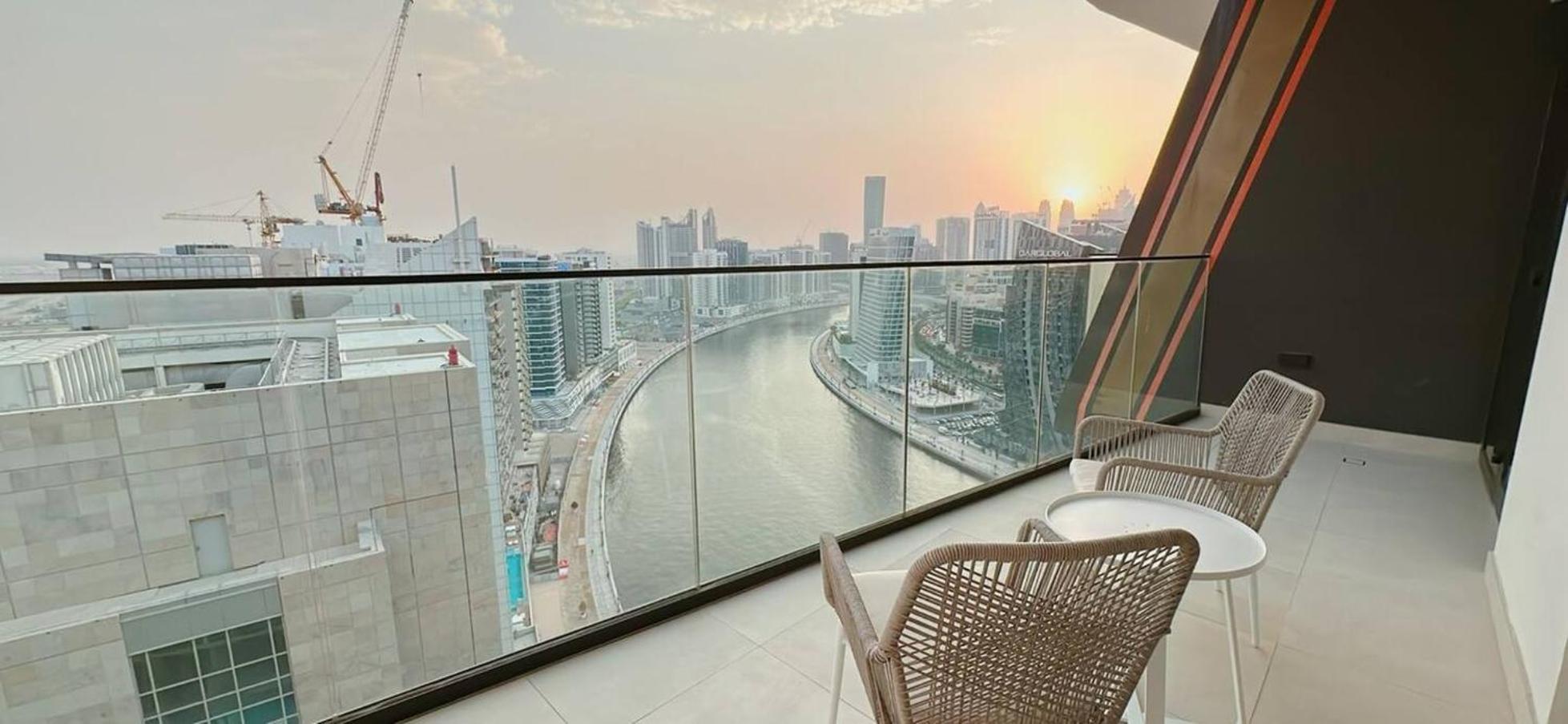 Premium 2br Burj Khalifa View Pool Access Dubai